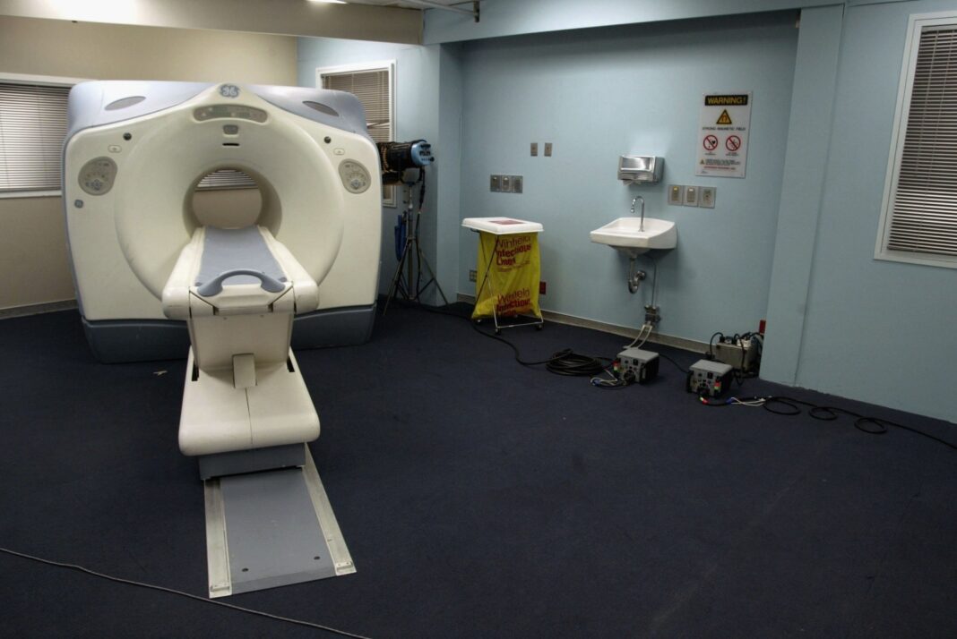 Man dies after MRI scanner triggers his concealed gun, shooting him in abdomen