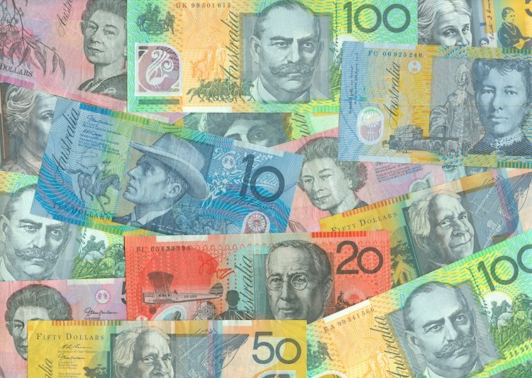 AUD/USD struggles near three-week low amid stronger USD, ahead of US PCE Price Index