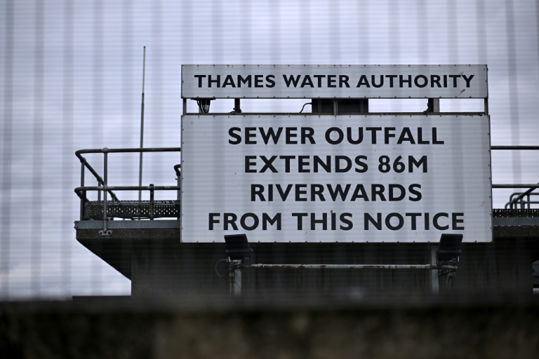ロンドン西部の住民、2日目の断水 テムズ・ウォーター社が謝罪