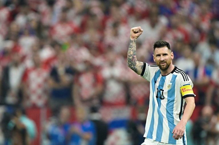 アルゼンチン代表のボスが、パラグアイ戦での1-0の勝利後、”危険な “リオネル・メッシについて最新情報を発表