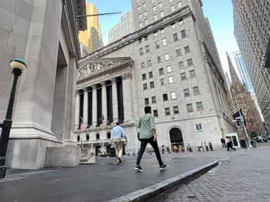 今日の株式市場ウォール街はS&P500が4ヶ月連続のプラスで引け、上昇に転じる