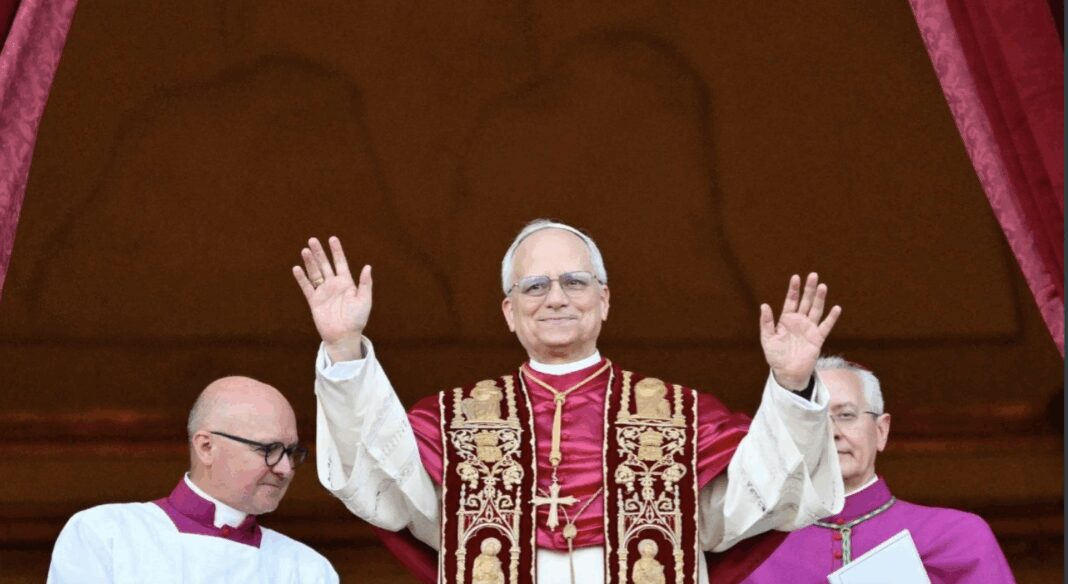ローマ教皇レオ14世は初のアメリカ人教皇かもしれないが、トランプファンではない：「苦しみが見えないのか？
