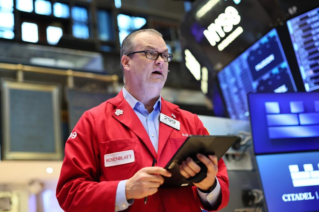 今日の株式市場：ダウは900ポイント上昇、S&P500とナスダックは急騰 米中合意で株高に拍車
