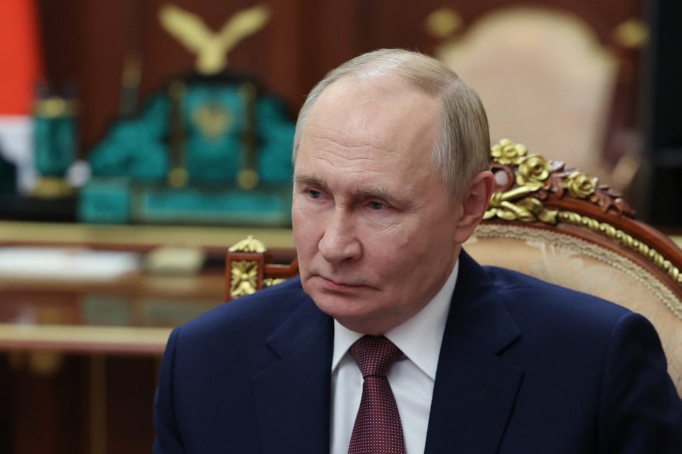 ブダペストで予定されていたトランプ・プーチン首脳会談は、ルビオ氏がラブロフと会談した後、保留になったと米政府高官が発表した。